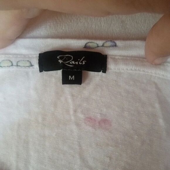 Rails White V Neck Cara Sunnies TShirt Slub Knit Size Medium - Picture 7 of 7